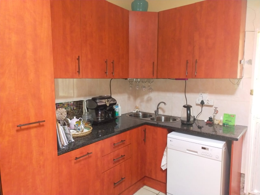4 Bedroom Property for Sale in Kroondal North West